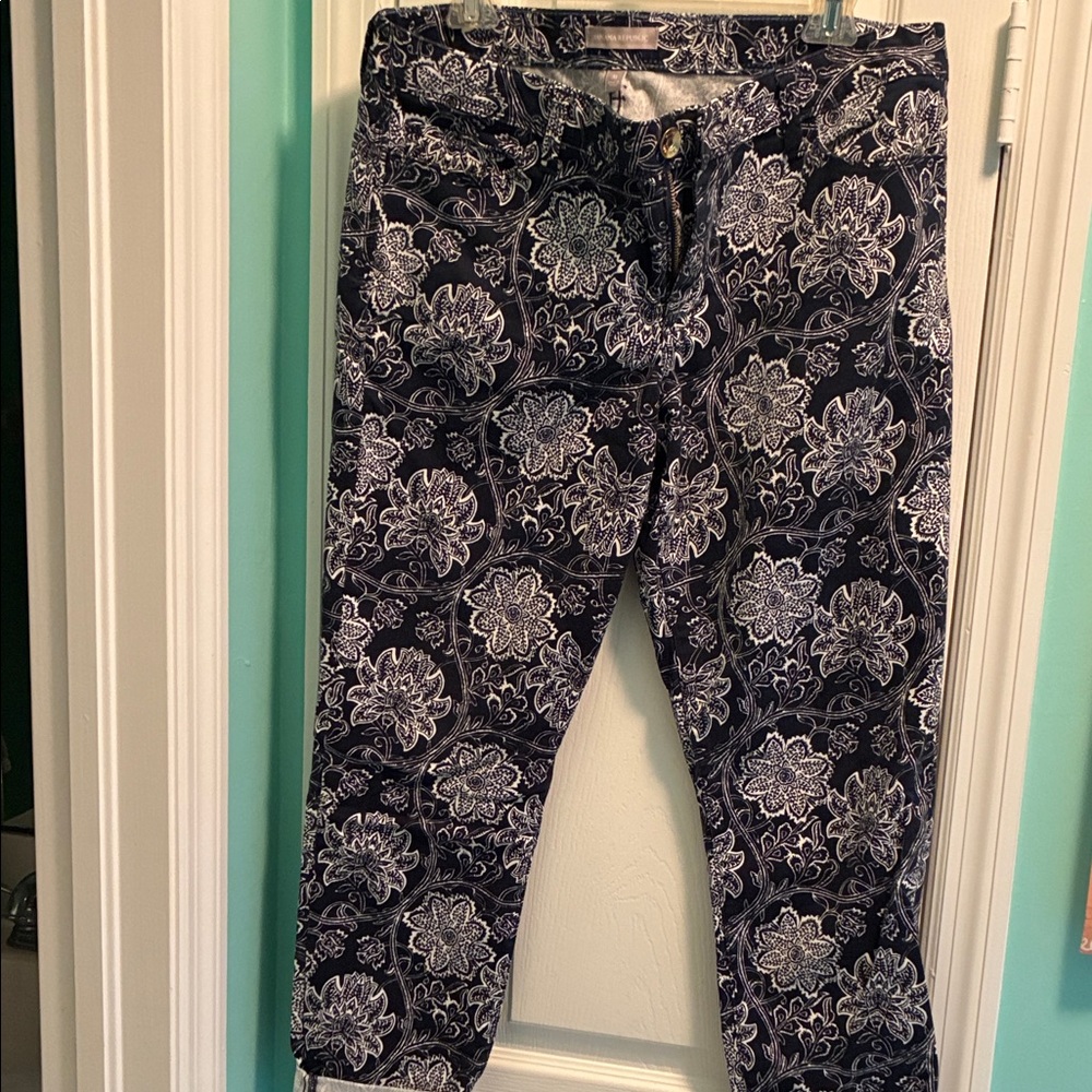 Banana Republic Black and White Floral Cropped Jeans